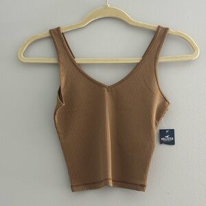 V neck Hollister tight top. Amazing condition never been worn.